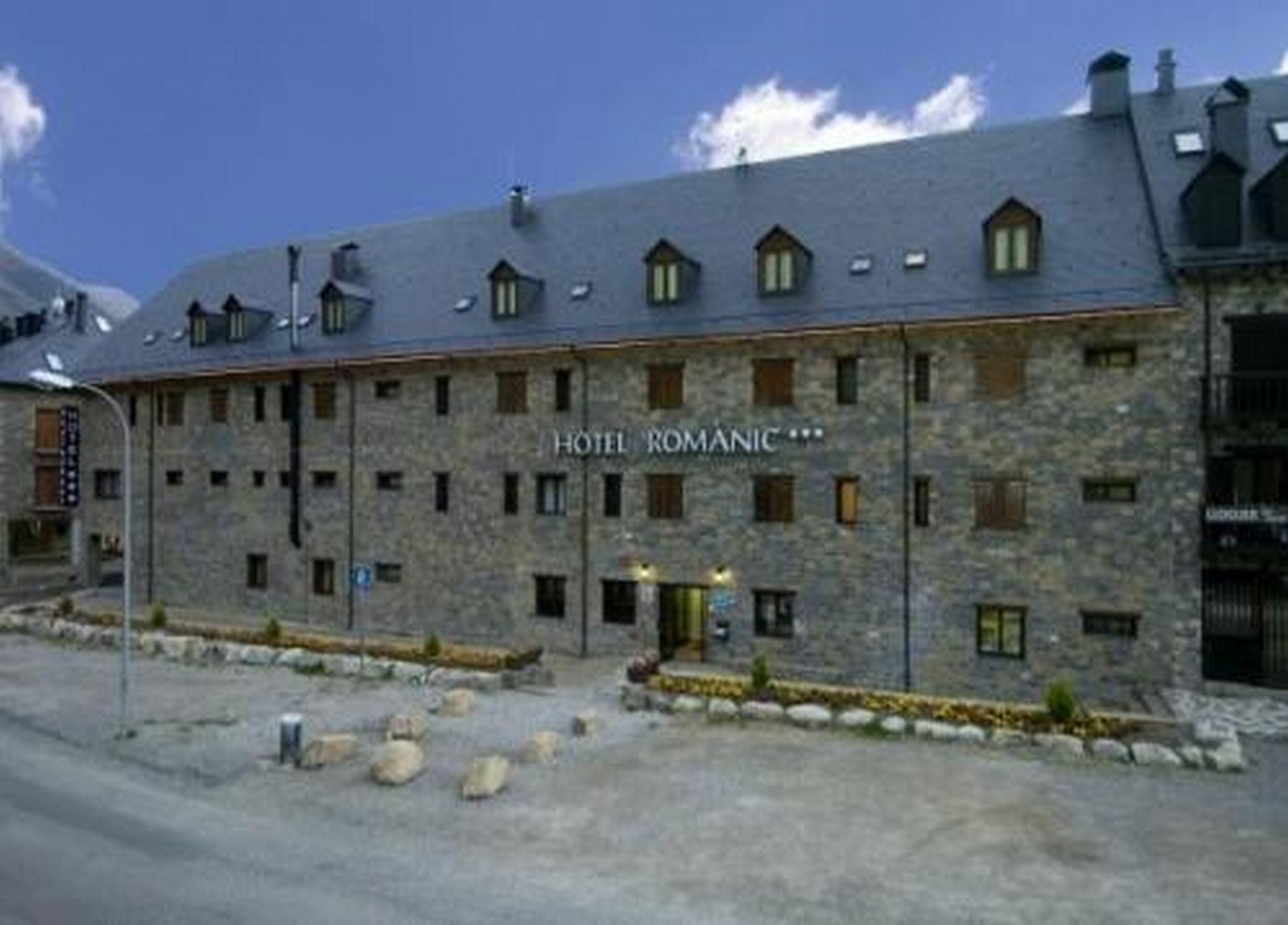 Hotel Romanic Тауль Экстерьер фото
