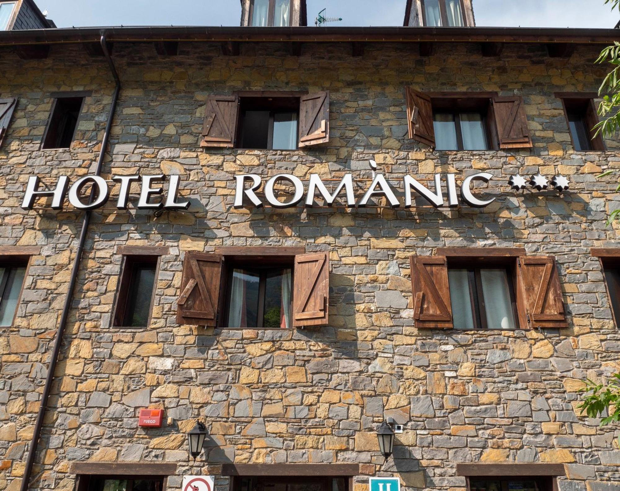 Hotel Romanic Тауль Экстерьер фото